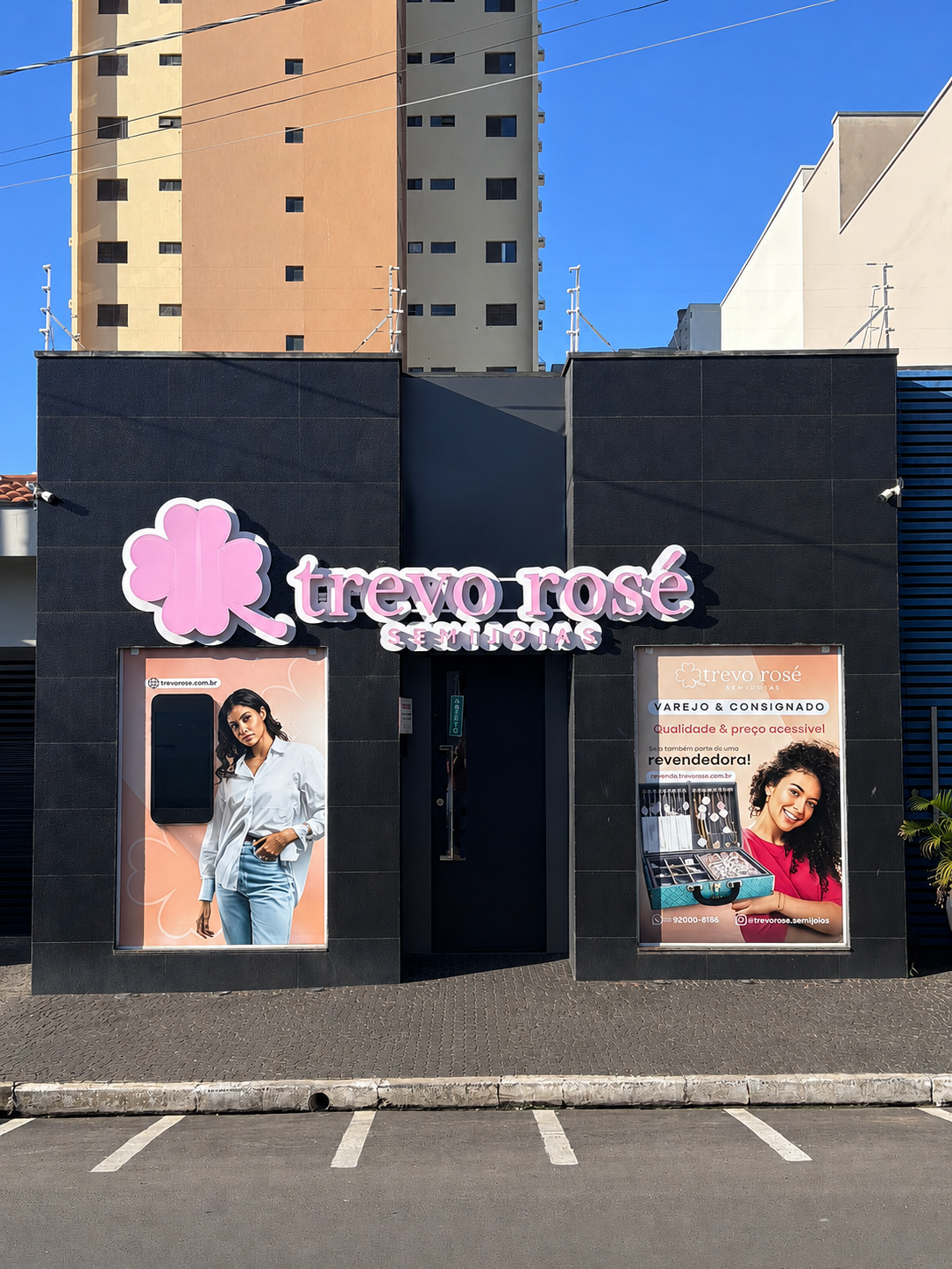 Loja Trevo Rosé
